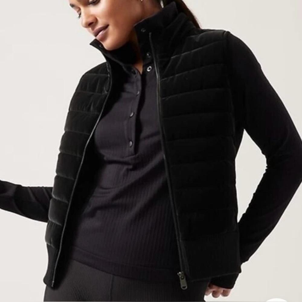 Athleta Hanover Hybrid Black Quilted Vest